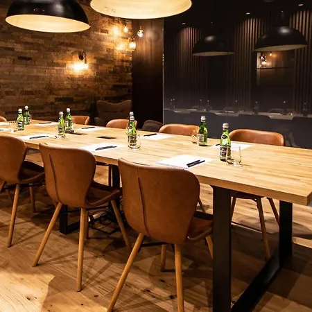 Marina Club Hotel 5*