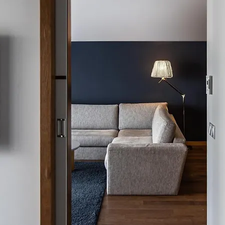 Marina Club Szálloda 5*