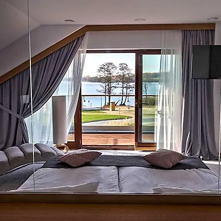 Marina Club 5*