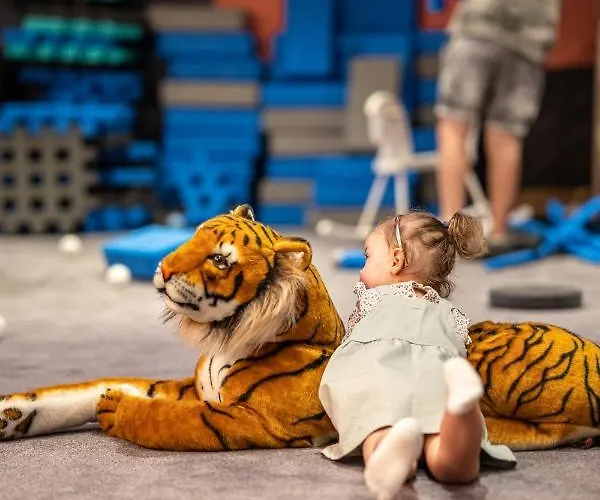 Marina Club 5* אולז'טין