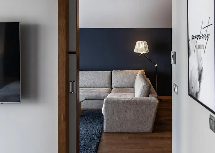 Marina Club מלון 5*