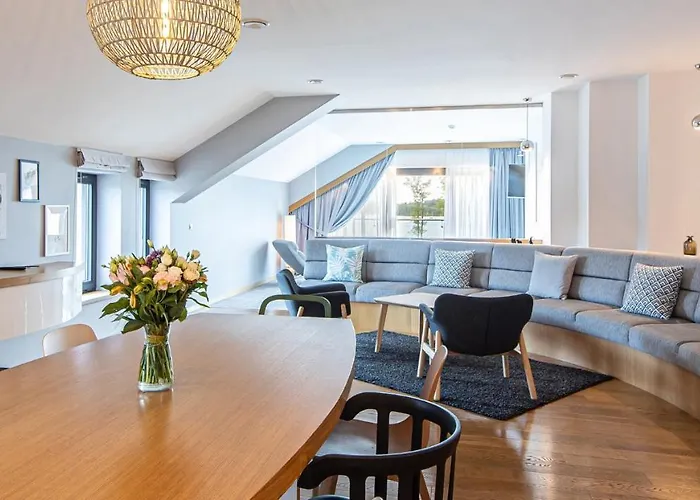 מלון Marina Club